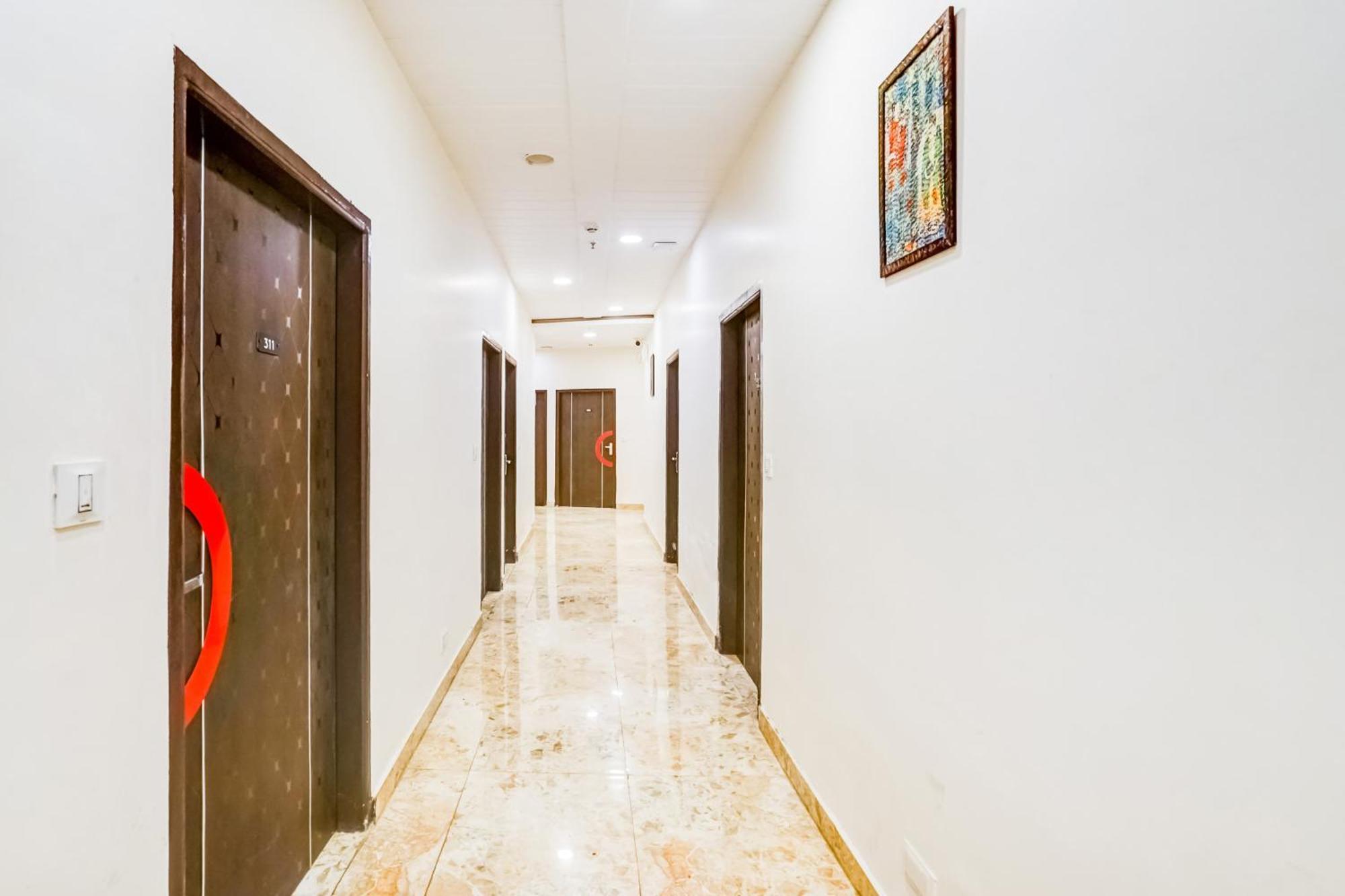 Super Townhouse Jagatpura Hotel Jaipur Luaran gambar