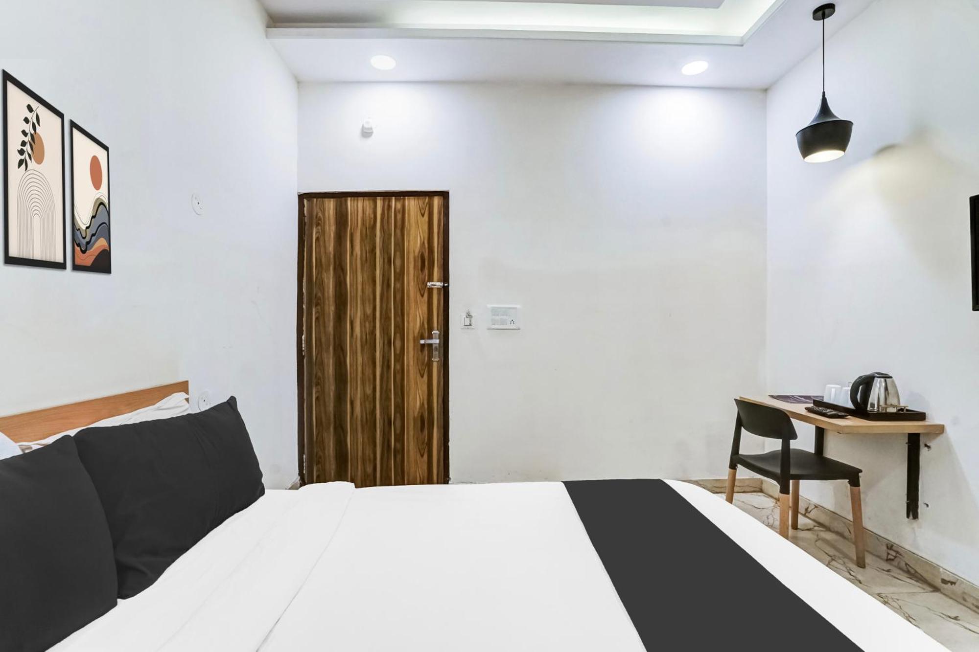 Super Townhouse Jagatpura Hotel Jaipur Luaran gambar