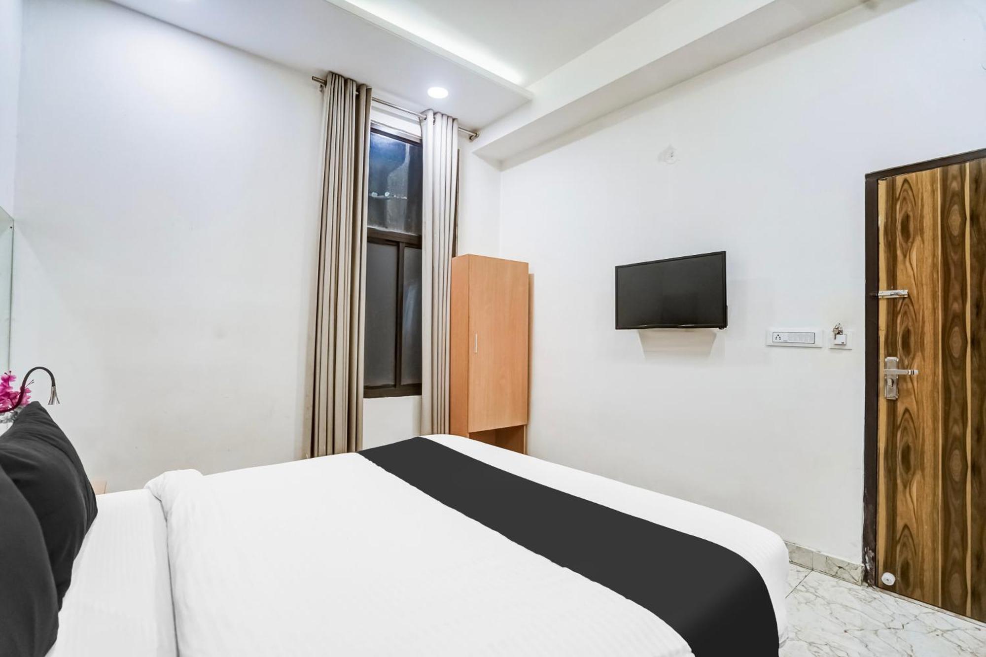 Super Townhouse Jagatpura Hotel Jaipur Luaran gambar